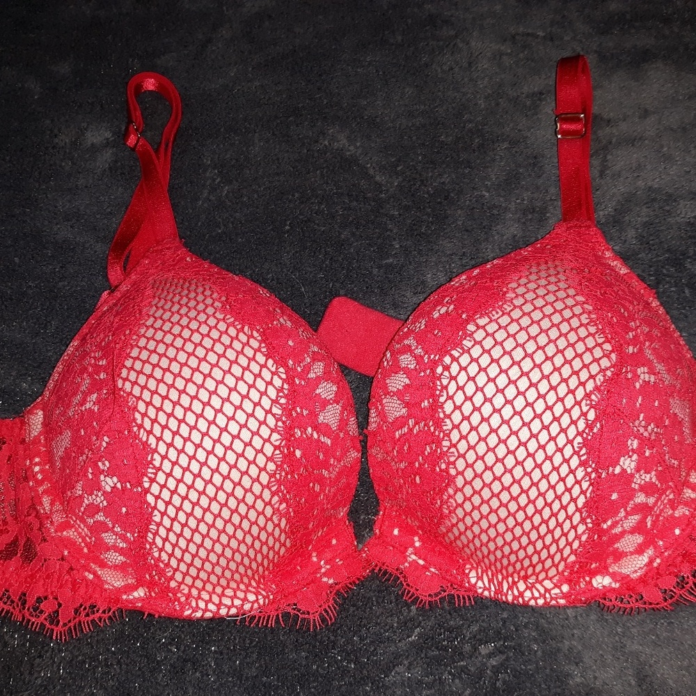 Victoria's secret bra size 34 A